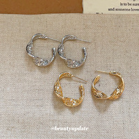 Boucles d'oreilles clous géométriques à volants en zircon, creuses en filigrane de cuivre, bijoux d'oreille pour femme, idéales pour les soirées