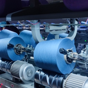 Filato di fabbrica di vendita calda 100% filato di maglia di <span class=keywords><strong>cotone</strong></span> <span class=keywords><strong>mercerizzato</strong></span> e <span class=keywords><strong>gasato</strong></span> per filato di filo da ricamo - Product Image 1