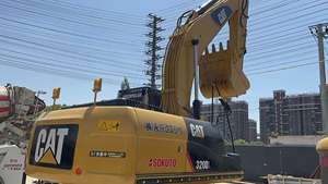 Caterpillar d'occasion pour pelle sur chenilles CAT 320DL 20 tonnes en bon état Moteur d'origine de machines Shanghai 315D 320D - Product Image 5