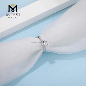 Bague en argent sterling 925 de Messi Jewelry Wholesale, design tendance, 6,5 mm, 1 ct, solitaire en moissanite, pour femme - Product Image 5