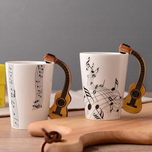 Hot Sale Modern Creative Music Acoustic Guitar Ceramic Coffee Milk Mug Two Tone Color Embossed Portable Durable Family Breakfast - Product Image 3