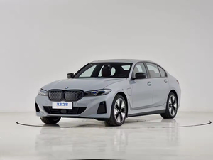 BMW i3 eDrive40L 2025, Auto Deportivo Eléctrico, Sedán de 5 Plazas y 4 Puertas, Tracción en las Cuatro Ruedas, Caja de Cambios Manual, Autonomía de 501-600 km, Velocidad Máxima de 180 km/<span class=keywords><strong>h</strong></span> - Product Image 6