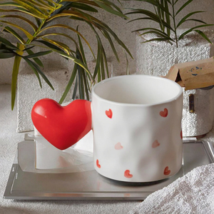 Tazza da Caffè in Ceramica Monouso Creativa, Design Moderno, Simpatico Motivo a Cuore, Lavabile in Lavastoviglie, Adatta al Microonde, Regalo per il Caffè del Pomeriggio - Product Image 3