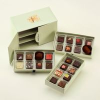 Boîte-cadeau de chocolat de luxe personnalisée avec 3 tiroirs pour l'Aïd Moubarak et le Ramadan Emballage de date comestible Boîte-cadeau avec logo personnalisé