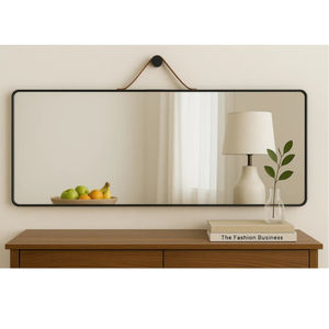 Specchio Rettangolare Contemporaneo con Bordo Nero e Cinghia per Appendere, Decorazione per Sala da Pranzo e Soggiorno - Product Image 1