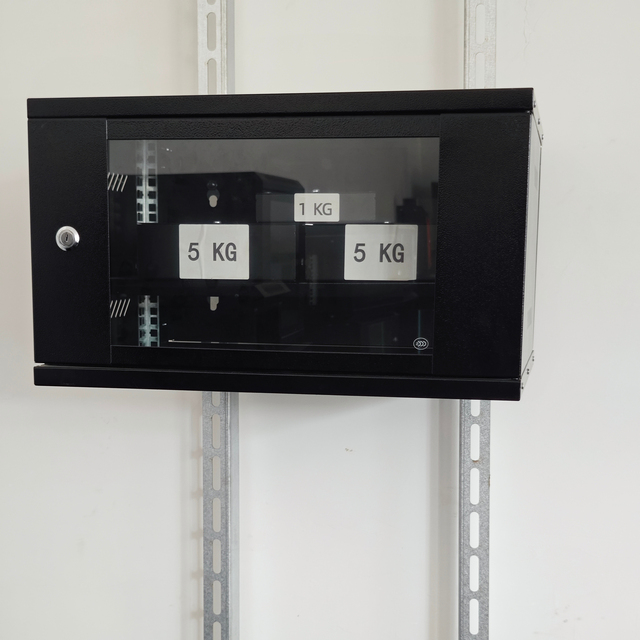 19 Inch Floor Standing Data Center Server Rack 4U SPCC Steel Network Cabinet for IT Equipment in Stock