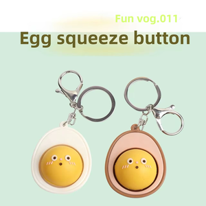 Llavero de simulación con botón de huevo de té, accesorio antiestrés, cara divertida y adorable - Product Image 3