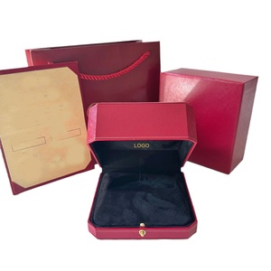 Boîte d'emballage de bijoux rectangulaire de haute qualité en édition or rouge - Product Image 5
