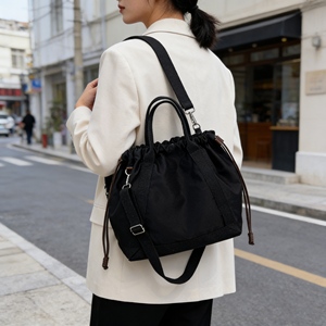Bolsa Tote Feminina SENYU de Grande Capacidade, Minimalista, Impermeável, em <span class=keywords><strong>Nylon</strong></span> e Poliéster, com Cordão, Padrão Sólido, para Todas as Estações - Product Image 3