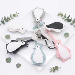 Porte-clés Pingouin Kawaii, Breloque de Sac, Pendentif pour Sac Fourre-tout, Accessoires en Cuir pour Sac à Dos - Product Image 3