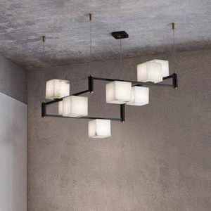 Lámpara colgante LED moderna de hierro negro lineal con pantallas cuadradas de alabastro para sala de estar, luz blanca cálida de 3500K - Product Image 5
