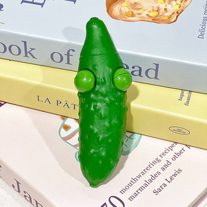 Juguete Antiestrés Creativo con Forma de Pepino, Divertido y Novedoso para Niños - Product Image 4