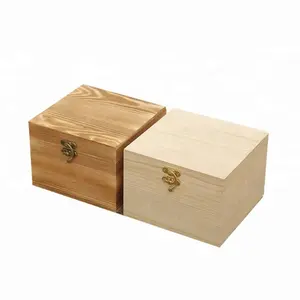 Caixa de presente de madeira lisa sem acabamento