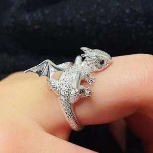 Bague en forme de dragon au design raffiné, incrustation de pierre naturelle, style froid, géométrique simple, motif animal mignon - Product Image 5