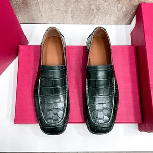 Mocassini di Alta Qualità con Motivo Coccodrillo in Rilievo, Stile Retrò di Lusso Leggero, Adatti per Tutte le Stagioni, Traspiranti, Ferragamo - Product Image 2