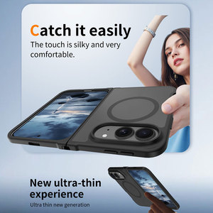 Étui de <span class=keywords><strong>téléphone</strong></span> magnétique puissant OEM avec design ultra-fin pour <span class=keywords><strong>iPhone</strong></span> 18, anti-traces de doigts, rebords surélevés pour écran/appareil photo, protection contre les chutes - Product Image 3