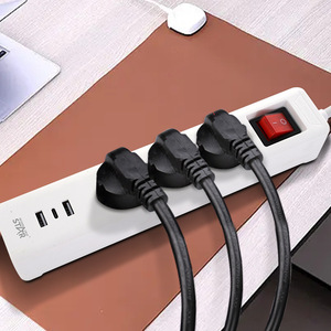 Regleta de Enchufes Winning Star con 3 Tomas, 2 Puertos USB, Cable de 2 Metros y Función de Seguridad para Uso Doméstico - Product Image 3