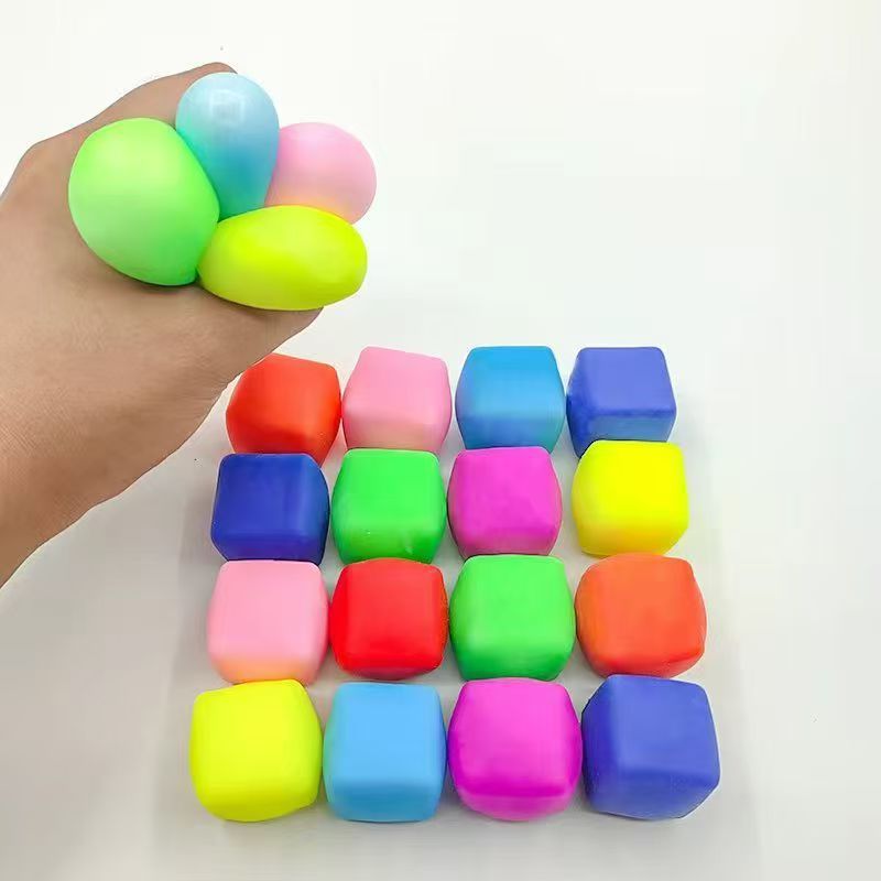สุ่มสีเด้งช้าขนาด 3.5 ซม