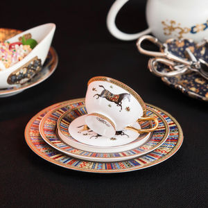 Wholesale Luxury round Shape Bone China Dinnerware Sets Eco-Friendly Ceramic Porcelain Dinner Set with Horse - Product Image 3