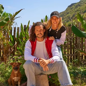 Ultifresh Veste universitaire unisexe décontractée de style sportif pour homme coupe-vent léger en polyester avec fermeture à boutons et col à capuche - Product Image 3