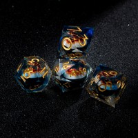 Nouvel ensemble populaire de 7 dés polyédriques en résine Dragon Eye à noyau liquide et bords tranchants pour D&D et jeux de rôle (TTRPG)