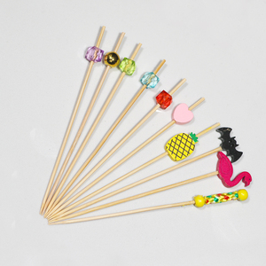 Spiedini di bambù con perline dal design divertente, a prezzi fortemente scontati, adatti ai bambini, di dimensioni compatte, a punta, per feste, eventi e catering - Product Image 1
