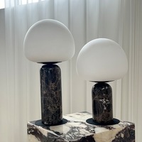 Lampe de table LED électrique moderne de style nordique, abat-jour en verre marbré naturel, base E26, lumière blanc chaud 2700K, pour chambre et salon