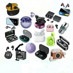 Audífonos Inalámbricos TWS con Pantalla LED Digital, Batería de Ultra Larga Duración, Sonido Estéreo y Control Táctil, Todas las Series en Una - Product Image 1