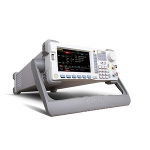 Générateur de formes d'onde arbitraires Rigol DG5071 70 MHz, source de signal sinusoïdal pour laboratoire et usage ingénierie - Product Image 1