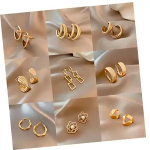 אביזרי נשים תכשיטים רטרו מתכת קשת עגילי פרח סיטונאי בתפזורת בציפוי זהב טרנדי סגסוגת עגילי מסיבה עגילים צמודים