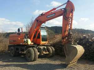 Excavatrice sur pneus d'occasion d'origine Doosan DHX140W-7 - Product Image 2
