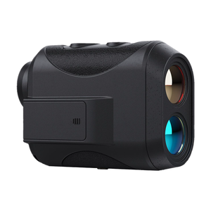 Télémètre laser 7X avec système d'acquisition de drapeau, vibration par impulsions et système de mise au point rapide - Product Image 1