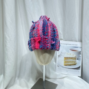 Niche Design coloré gland fil de laine chapeau d'hiver femmes Protection des oreilles contraste couleur tricoté sucette chapeau arc-en-ciel froid bonnet - Product Image 2