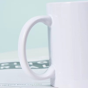 Vente en gros <span class=keywords><strong>de</strong></span> couleur personnalisée en céramique blanche Tazas Con Cuchara Para Magicas <span class=keywords><strong>De</strong></span> Colores 11 oz Por Mayor Blancas Tazas Para Sublimar - Product Image 3