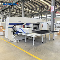 Máquina Punzonadora CNC de Torreta 300kN 32 Herramientas para Punzonado Automático y Conformado de Rodillos para Rejillas de Gabinetes, Punzonado y Conformado de Rejillas con Avellanado
