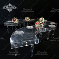Acryl-Serpentinen-Partytisch Transparent Luxuriös für Hochzeiten Events Langlebig Modern Zeitgenössisch Hotelmöbel