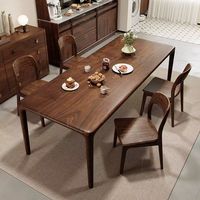 Ensemble de table et chaises de salle à manger rectangulaires en bois massif de style scandinave moderne pour la maison ou l'appartement