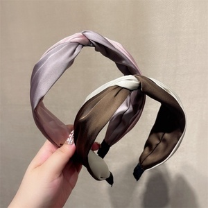Bandeau noué pour femmes filles bandeau en Satin antidérapant bandeaux de mode haut bandeau noeud pour femmes - Product Image 4