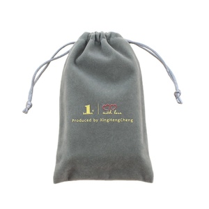 Sac en velours noir à cordon de serrage, petit format, pour emballage cadeau et bijoux, sac anti-poussière en velours, vente en gros OEM, fabricant chinois - Product Image 2