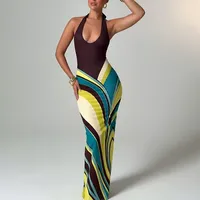 Robe longue ajustée taille haute pour femme en rouge et vert, idéale pour les tenues décontractées et les vacances, vente en gros