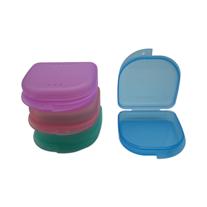 Matte gekleurde orthodontische fixatiebox, gebitsbeschermer en gebitsprothesebox - Product Image 2