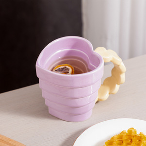 Taza de cerámica con forma de corazón estilo coreano, color morado claro, taza de regalo creativa para uso general - Product Image 3