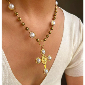 Collier pour femmes YF8259, tendance automne-hiver, croix incrustée de perles rondes, plaqué or 18 carats, acier inoxydable imperméable - Product Image 2