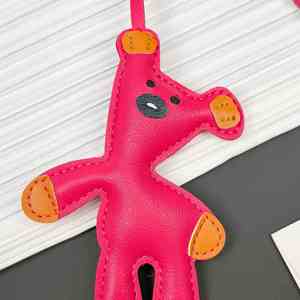 2025 New Bear Leather Keychain Fashion Luxury <b>Bag</b> Pendant High Quality Leather Car Keychain Accessories Designer <b>Bag</b> <b>Charms</b> - Product Image 4
