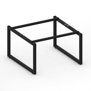 <span class=keywords><strong>Dos</strong></span> <span class=keywords><strong>personas</strong></span> se sientan una frente a la otra <span class=keywords><strong>en</strong></span> ambos lados del <span class=keywords><strong>escritorio</strong></span> del personal Marco de <span class=keywords><strong>escritorio</strong></span> de hierro de metal Estación DE TRABAJO Marco de <span class=keywords><strong>escritorio</strong></span> Pata de mesa de metal - Product Image 1