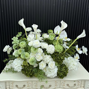 Arreglo Floral de Lirios de Cala Blancos Artificiales de Tacto Real, Hortensias Verdes de Seda, Decoración para Bodas, Fiestas y Eventos, Flor de Lirio de Cala - Product Image 1