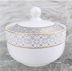 Juego de Vajilla de Porcelana Fina (45% China de Alta Calidad) con Borde Dorado Pintado a Mano y Relieve, Lujoso, para Hoteles 5 Estrellas, Banquetes de Boda y Restaurantes - Product Image 5