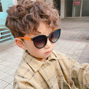 Gafas de sol polarizadas con forma de ojo de gato para niños, protección solar UV400 con montura completa, estilo unisex - Product Image 1