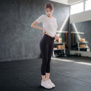 High Waist Seamless Calf-Length Yoga <b>Leggings</b> Solid <b>Black</b> Spandex Nylon Four-Way Stretch Elastic Waist Pants - Product Image 1