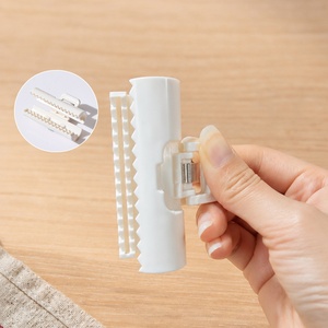 Support OEM Plastic Sheet Clips No Piercing Bed Sheet Holder Bedding Retention <b>Clamps</b> Bed Sheet Clips <b>Quick</b> Release - Product Image 4